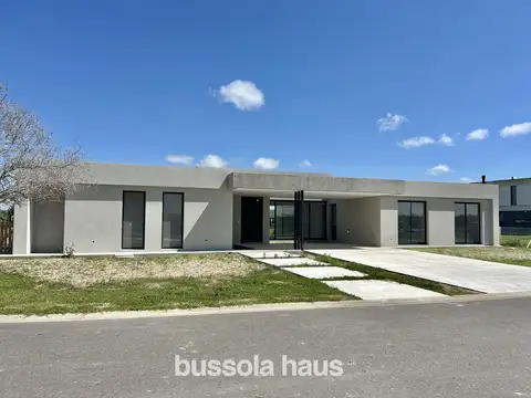Casa en Venta en El Naudir, Countries y Barrios Cerrados en Escobar