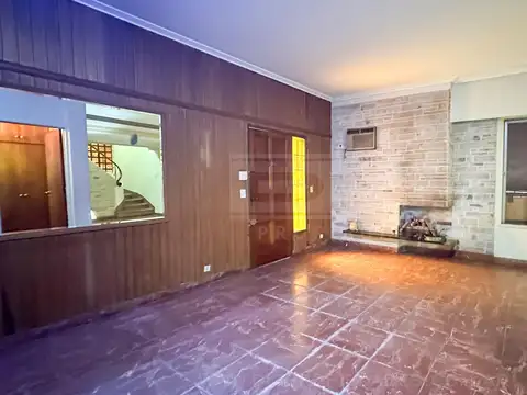 Casa en Venta en La Lucila-Vías/Maipú, La Lucila