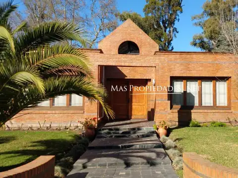 Casa en Venta en Club El Carmen, Countries y Barrios Cerrados en Berazategui