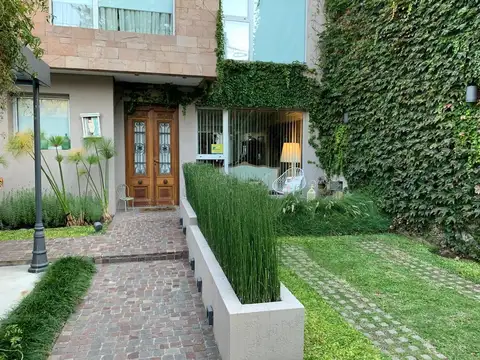 Casa en Venta en Villa Sarmiento, Partido de Morón