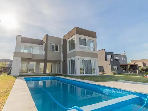 Casa en Venta en El Canton - Norte, Countries y Barrios Cerrados en Escobar