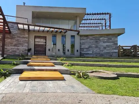Casa en Venta en Haras Santa Maria, Countries y Barrios Cerrados en Escobar