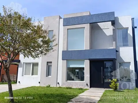 Casa en Venta en El Canton - Norte, Countries y Barrios Cerrados en Escobar