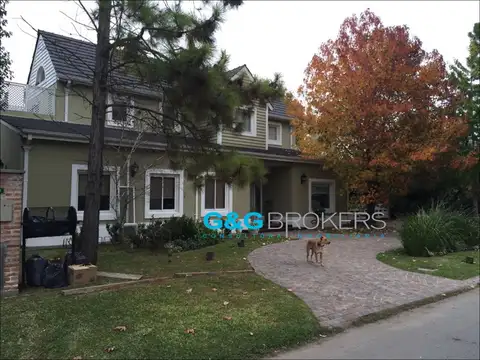 Casa en Venta en Campos De Alvarez, Countries y Barrios Cerrados en Moreno