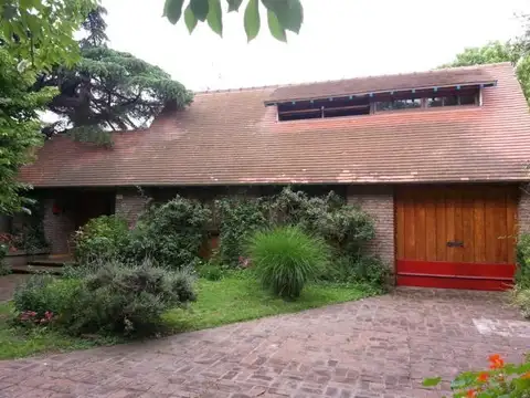Casa en Venta en Marmol, Adrogue
