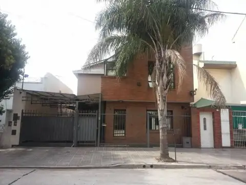 Casa en Venta en Lomas del Mirador, Partido de La Matanza