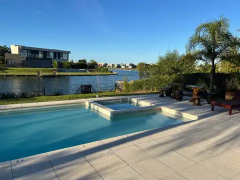 Casa en Venta en El Cantón - Barrio Islas, Countries y Barrios Cerrados en Escobar
