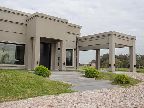 Casa en Venta en Estancia Villa Maria, Countries y Barrios Cerrados en Ezeiza