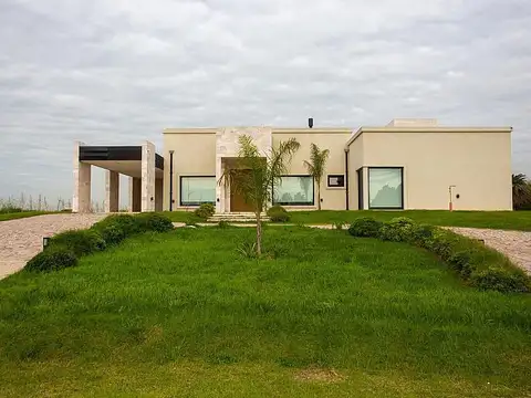 Casa en Venta en Estancia Villa Maria, Countries y Barrios Cerrados en Ezeiza