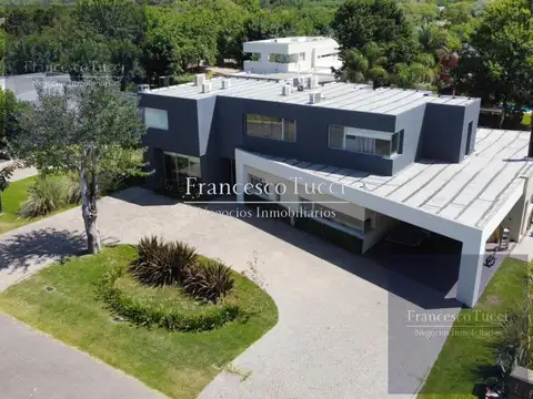Casa en Venta en Los Puentes, Countries y Barrios Cerrados en Luján