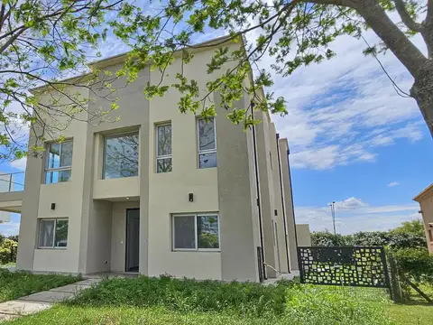 Casa en Venta en Puertos - Barrio Vistas, Countries y Barrios Cerrados en Escobar