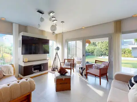Casa en Venta en Los Pinares, Mar del Plata