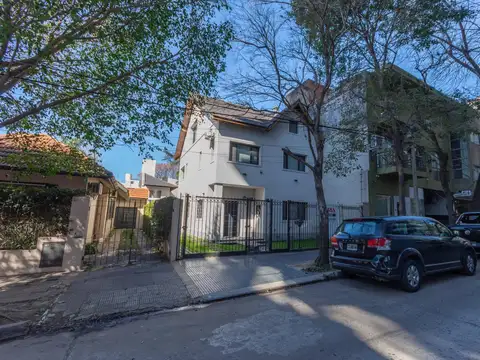 Casa en Venta en La Lucila Libertador / Rio, La Lucila