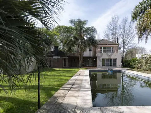 Casa en Venta en Grand Bell, Countries y Barrios Cerrados en la Plata