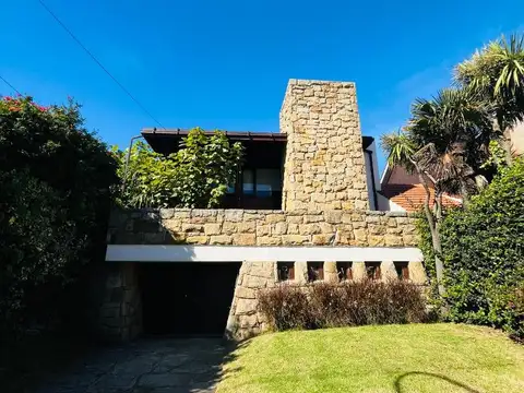 Casa en Venta en Los Troncos, Mar del Plata