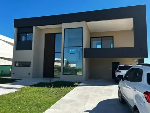Casa en Venta en Countries y Barrios Cerrados en Ezeiza, Partido de Ezeiza