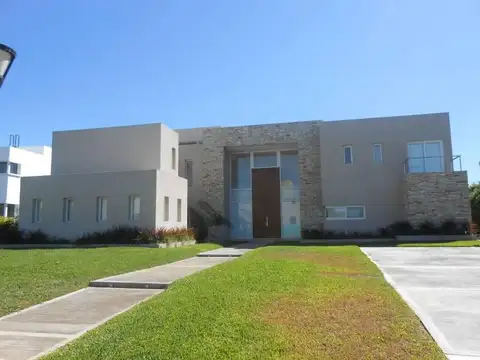Casa en Venta en Haras Santa María, Countries y Barrios Cerrados en Escobar