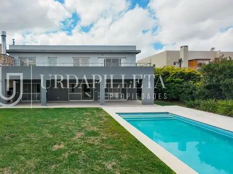Casa en Venta en La Lomada De Pilar, Countries y Barrios Cerrados en Pilar