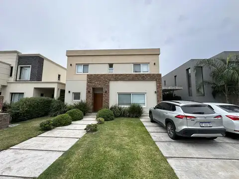 Casa en Venta en Adrogue, Partido de Almirante Brown