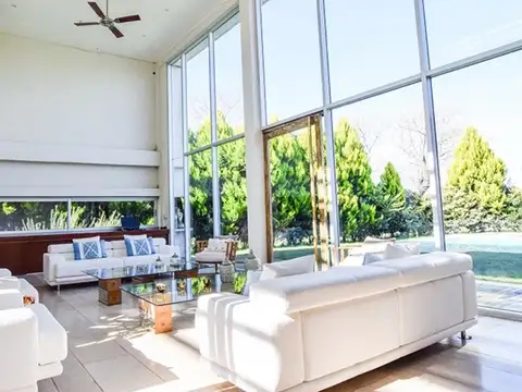 Casa en Venta en Haras Santa Maria, Countries y Barrios Cerrados en Escobar