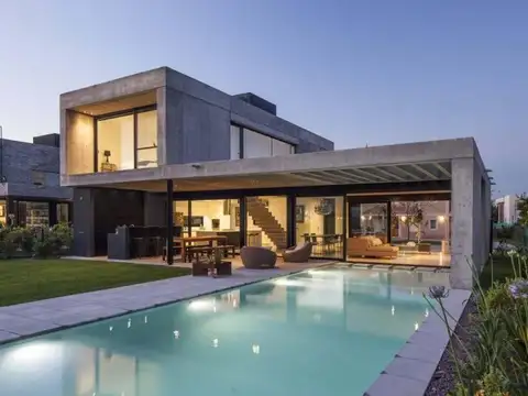 Casa en Venta en Ayres Plaza, Countries y Barrios Cerrados en Pilar