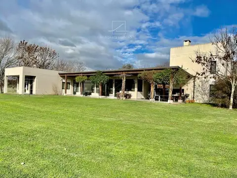 Casa en Venta en Estancia Benquerencia Farm Club, Countries y Barrios Cerrados en San Miguel del Monte