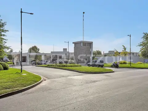 Casa en Venta en Ayres Plaza, Countries y Barrios Cerrados en Pilar
