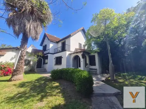 Casa en Venta en City Bell, Partido de La Plata