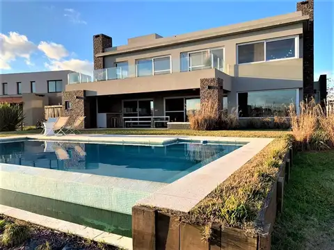 Casa en Venta en El Canton - Norte, Countries y Barrios Cerrados en Escobar
