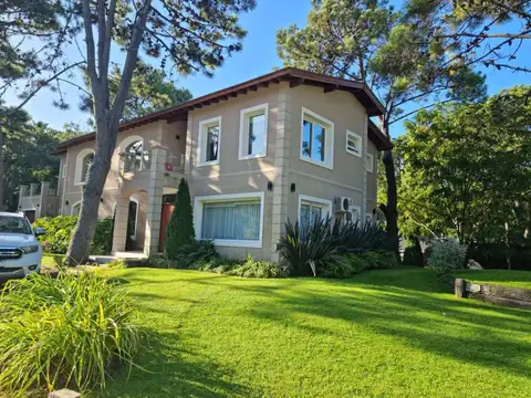 Casa en Venta en Mar de las Pampas, Partido de Villa Gesell