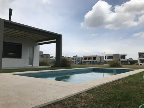 Casa en Venta en Greenville Polo & Resort, Countries y Barrios Cerrados en Berazategui