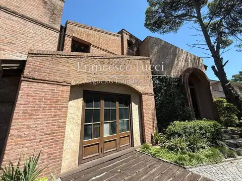 Casa en Venta en Barrio Parque Leloir, Partido de Ituzaingó