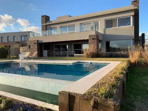 Casa en Venta en El Canton - Norte, Countries y Barrios Cerrados en Escobar