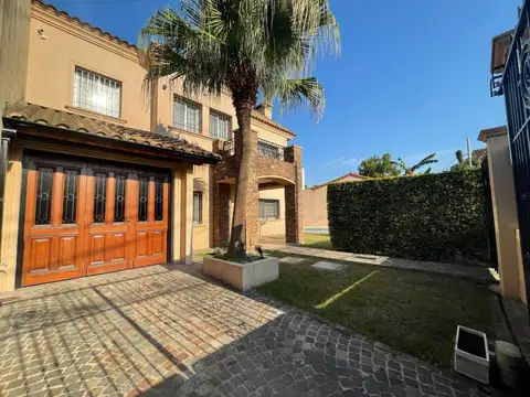 Casa en Venta en Ciudad Jardín del Palomar, Partido de Tres de Febrero