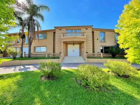 Casa en Venta en Septiembre, Countries y Barrios Cerrados en Escobar