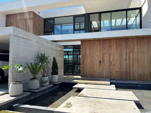 Casa en Venta en El Naudir, Countries y Barrios Cerrados en Escobar