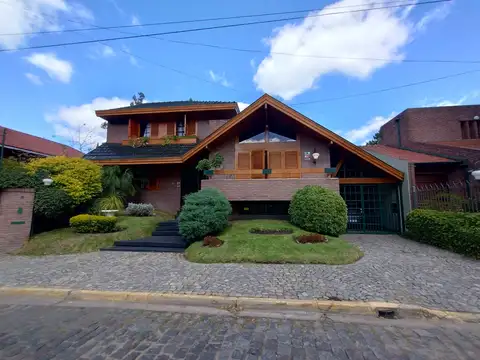 Casa en Venta en Marmol, Adrogue