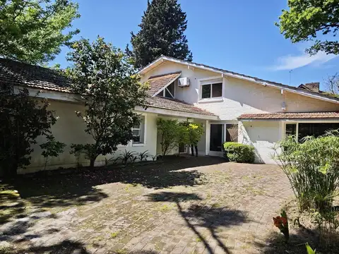 Casa en Venta en Jockey, San Isidro