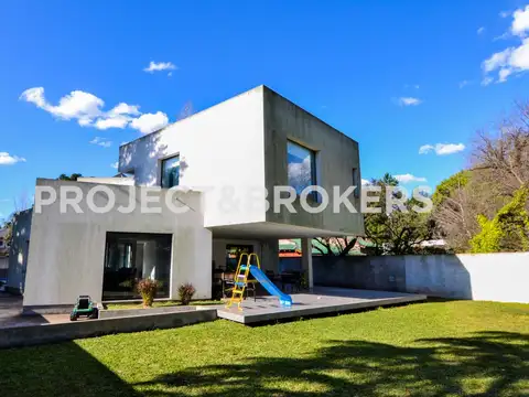 Casa en Venta en Barrio Parque Leloir, Partido de Ituzaingó