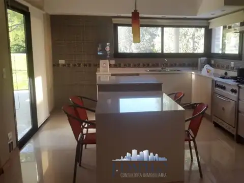 Casa en Venta en Saint Thomas, Countries y Barrios Cerrados en Esteban Echeverria