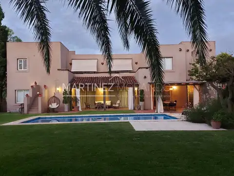 Casa en Venta en La Lomada De Pilar, Countries y Barrios Cerrados en Pilar
