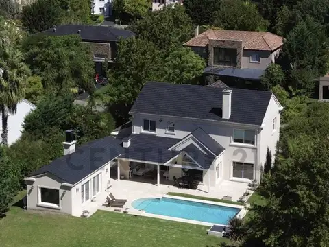 Casa en Venta en Abril Club De Campo, Countries y Barrios Cerrados en Berazategui