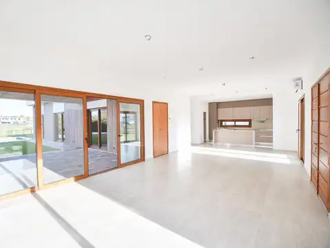 Casa en Venta en City Bell, Partido de La Plata
