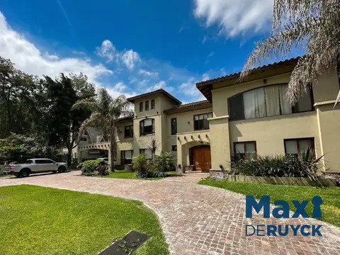 Casa en Venta en Club El Carmen, Countries y Barrios Cerrados en Berazategui
