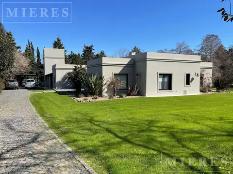 Casa en Venta en Altos Del Pilar, Countries y Barrios Cerrados en Pilar