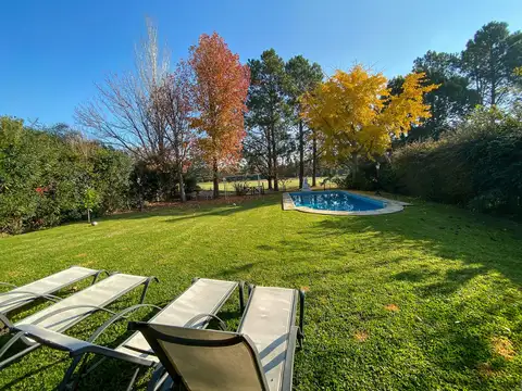 Casa en Venta en Abril Club De Campo, Countries y Barrios Cerrados en Berazategui