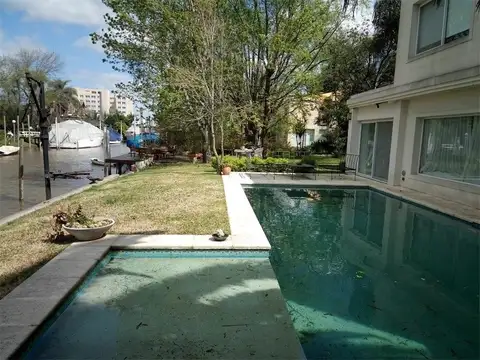 Casa en Venta en Boat Center, Countries y Barrios Cerrados en Tigre