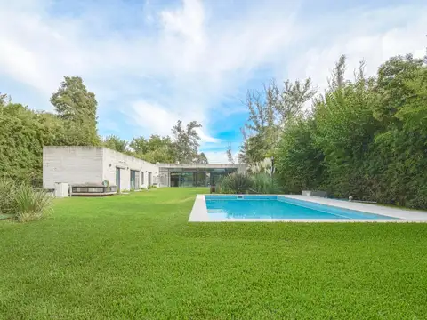 Casa en Venta en Barrio Parque Leloir, Partido de Ituzaingó