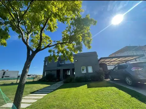 Casa en Venta en Puertos - Barrio Marinas, Countries y Barrios Cerrados en Escobar