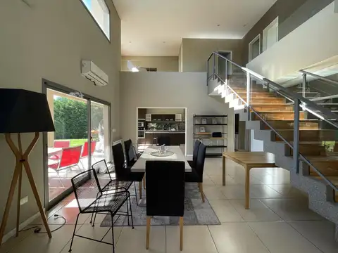 Casa en Venta en La Lomada De Pilar, Countries y Barrios Cerrados en Pilar